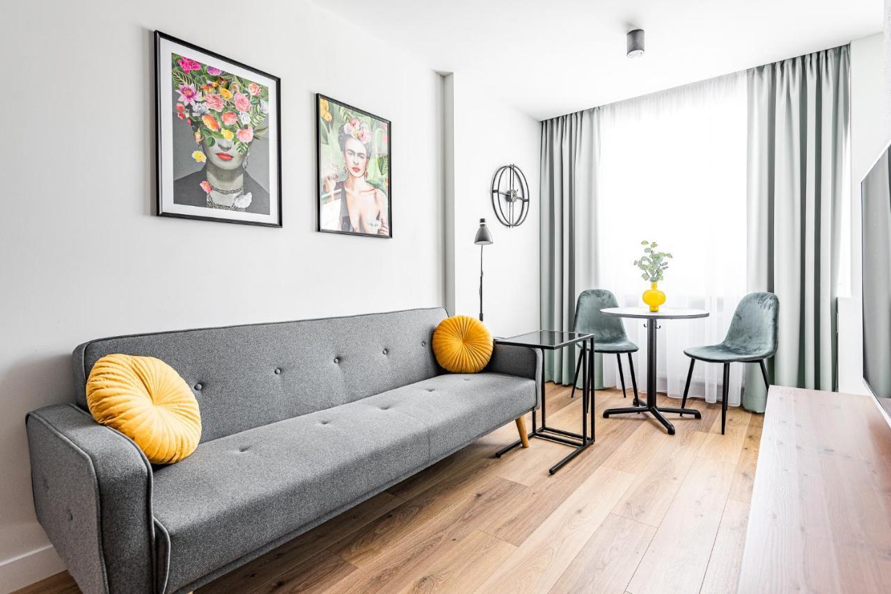 Apartment Frida Katowice Ligota Near Hospitals & Sum Bagian luar foto